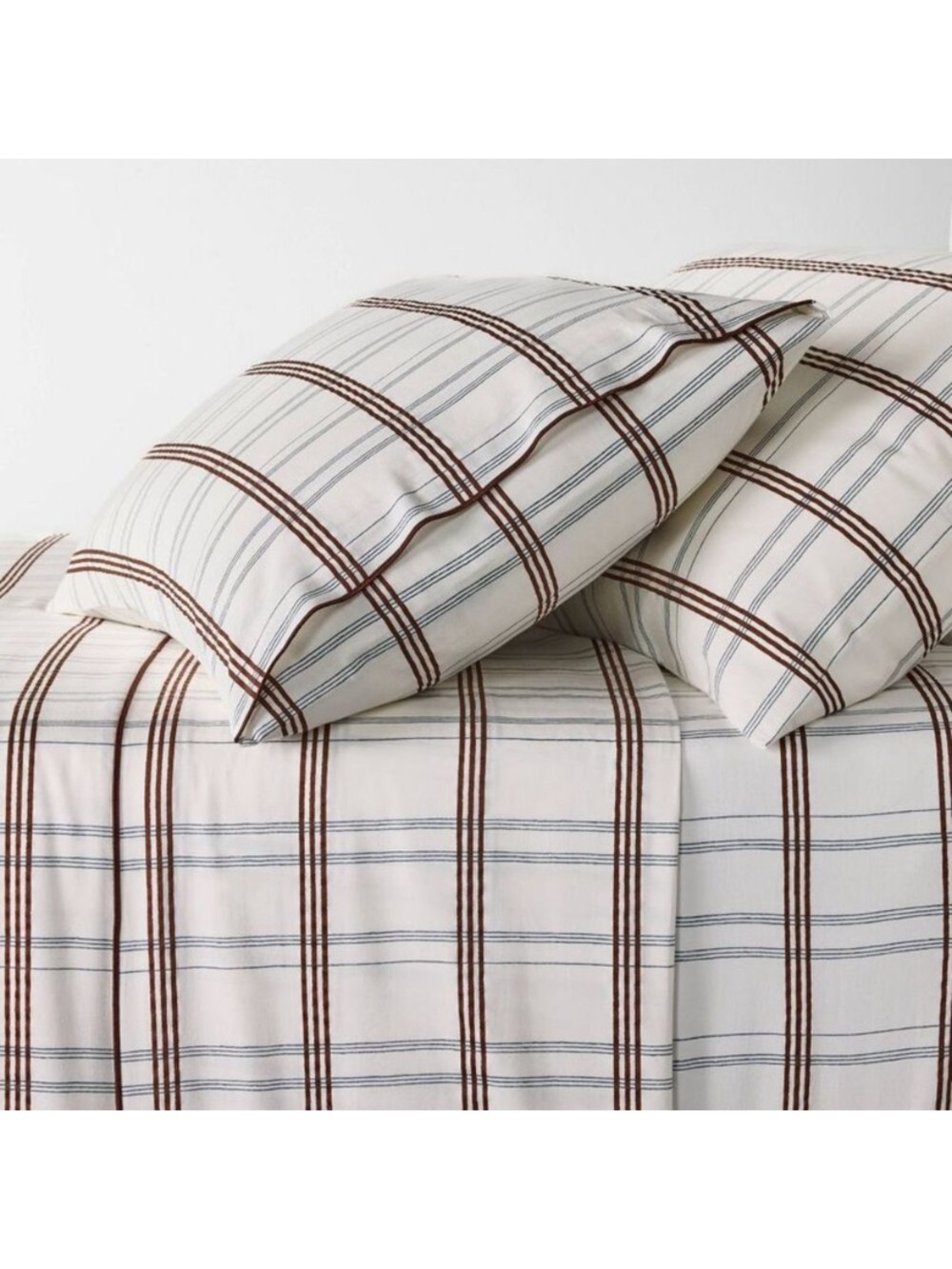 Threshold Full 300 Thread Count Contrast Merrow Edge Plaid S Cream/Navy/Burgundy